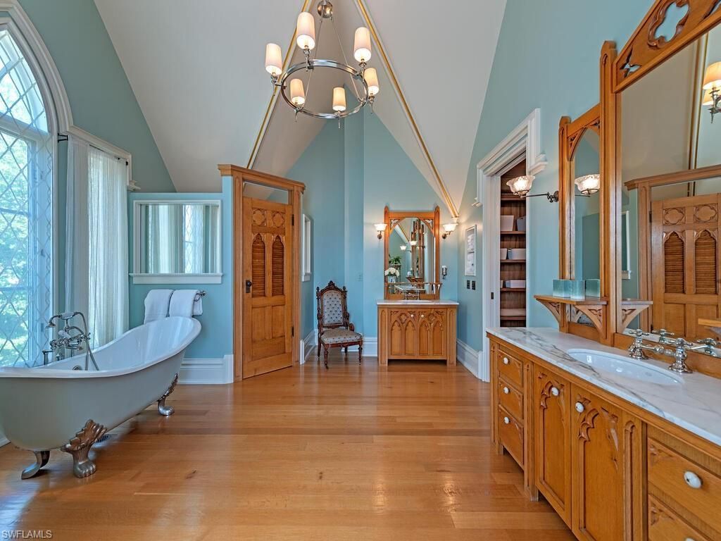 730 21st Ave S, Naples, FL 34102 Photo