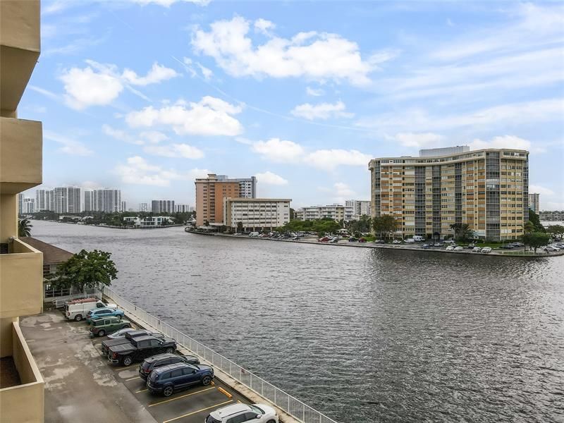 1833 S Ocean Drive, Unit 1608, Hallandale Beach, FL 33009 Photo