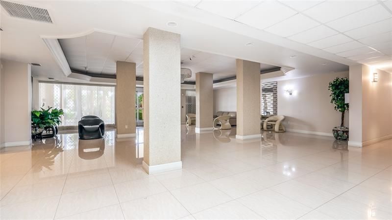 1833 S Ocean Drive, Unit 1608, Hallandale Beach, FL 33009 Photo
