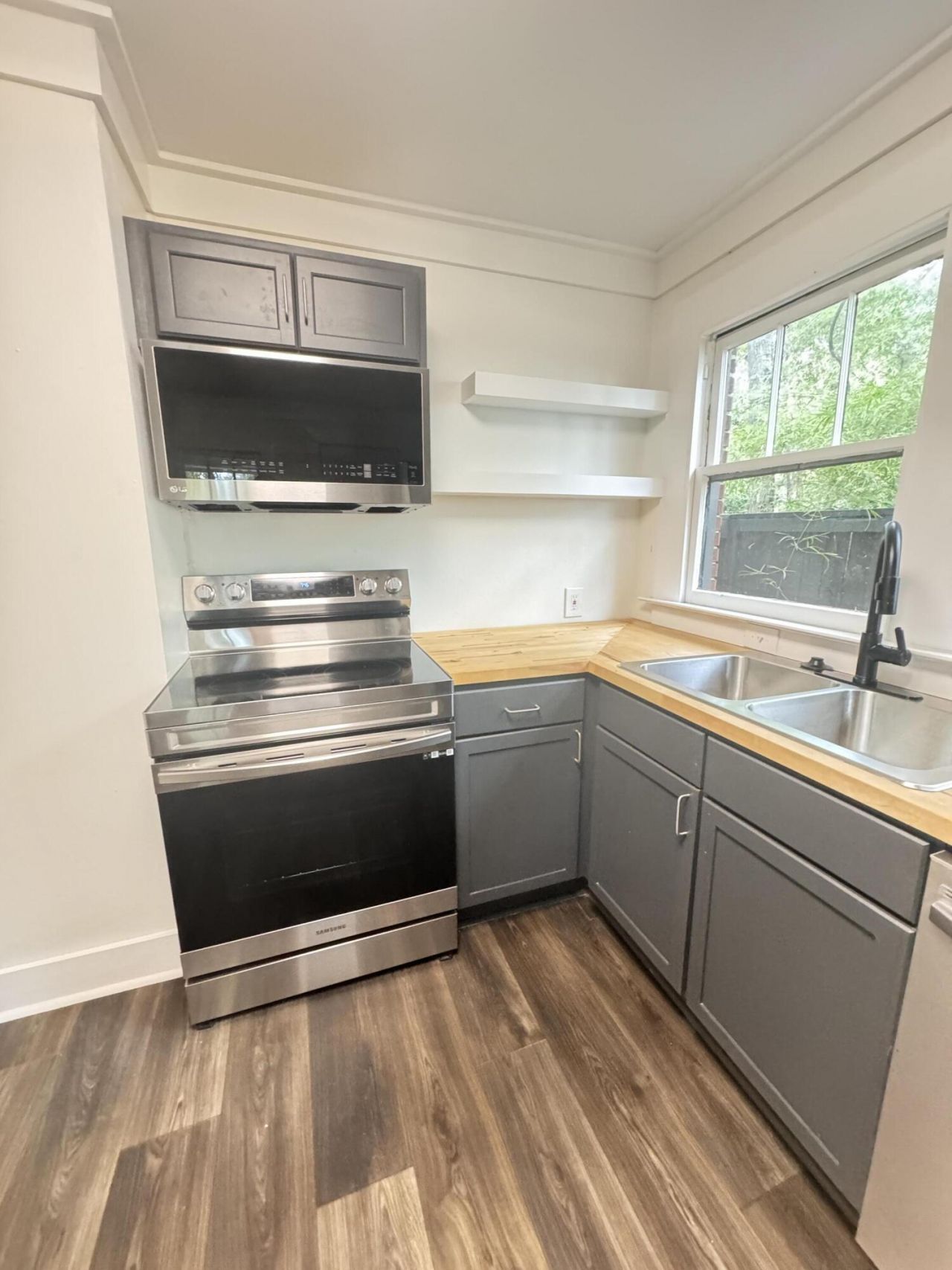 119 Padgett Loop Photo 21