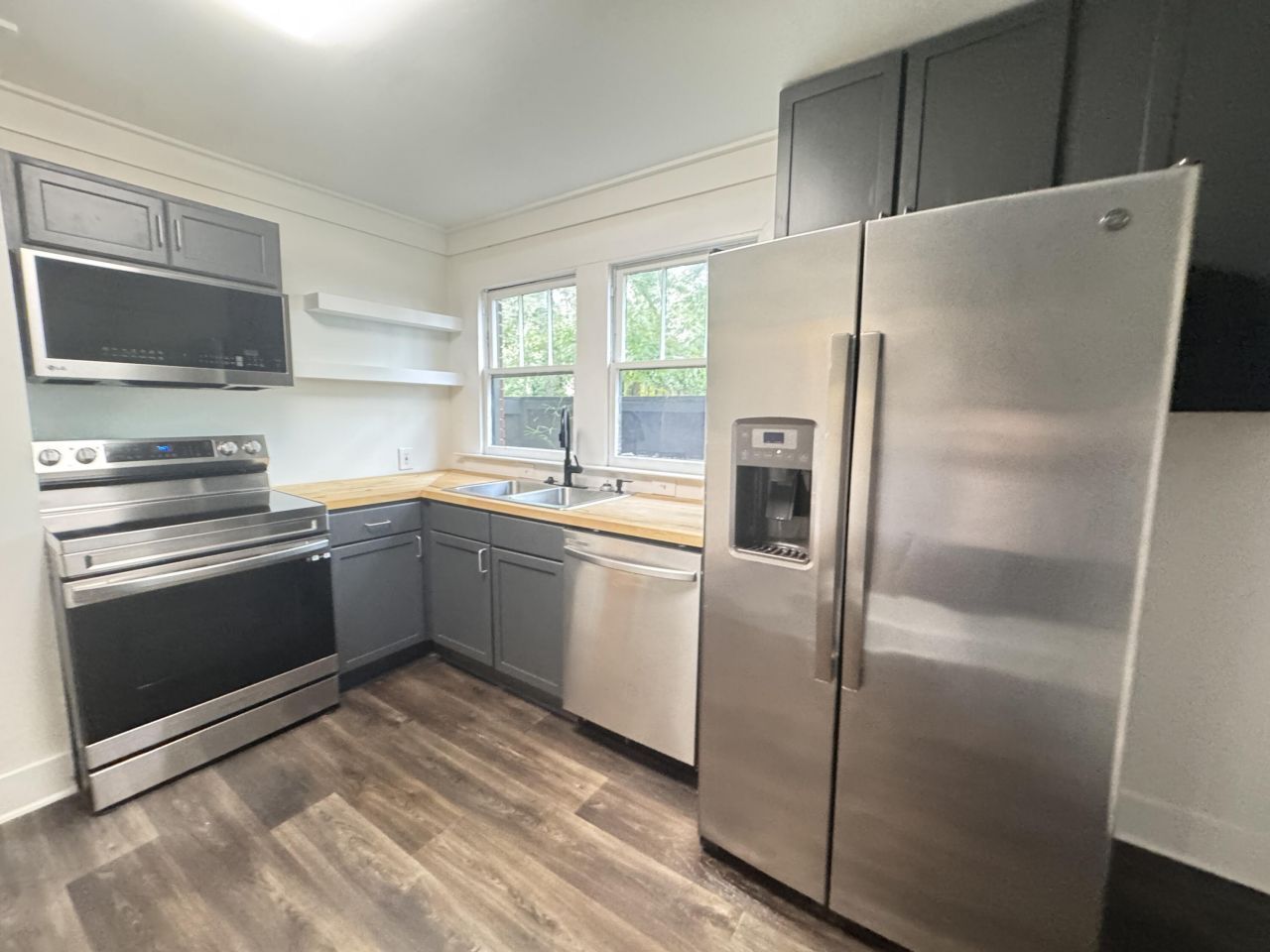 119 Padgett Loop Photo 28