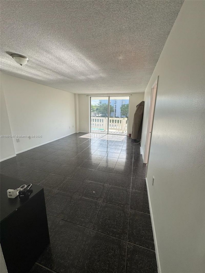 15600 NW 7th Ave, Unit 215, Miami, FL 33169 Photo
