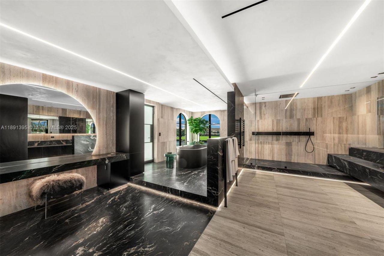 2401 Spanish River Rd, Boca Raton, FL 33432 Photo