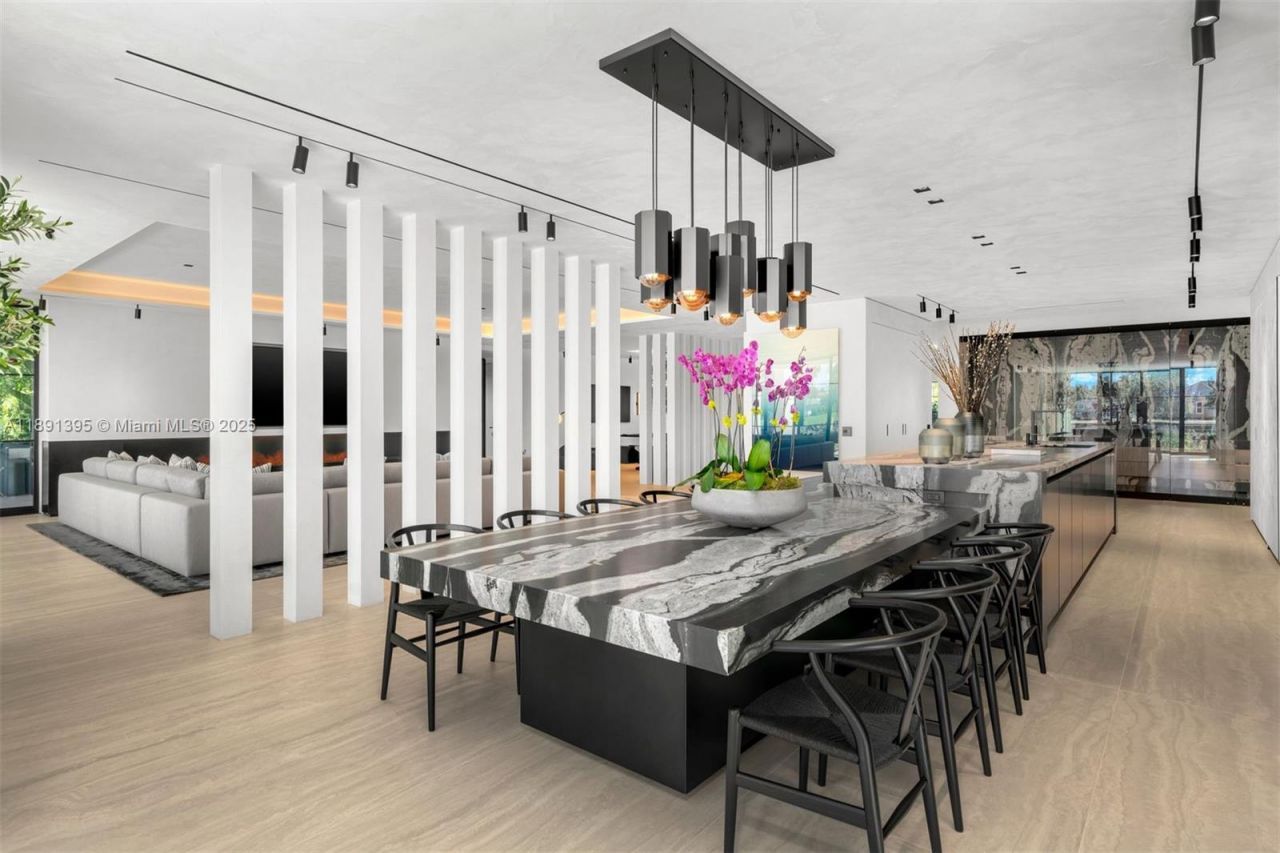 2401 Spanish River Rd, Boca Raton, FL 33432 Photo