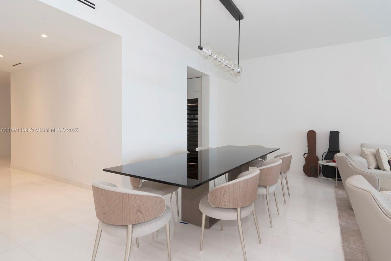 300 Biscayne Blvd Way, Unit 3503, Miami, FL 33131 Photo