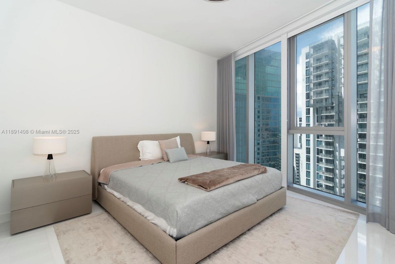300 Biscayne Blvd Way, Unit 3503, Miami, FL 33131 Photo