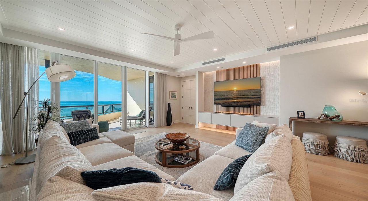 435 L Ambiance Drive, Unit J703, Longboat Key, FL 34228 Photo