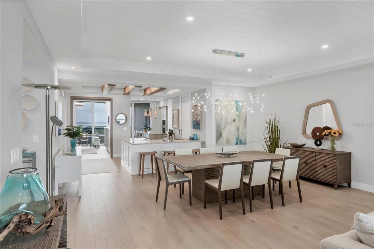 435 L Ambiance Drive, Unit J703, Longboat Key, FL 34228 Photo