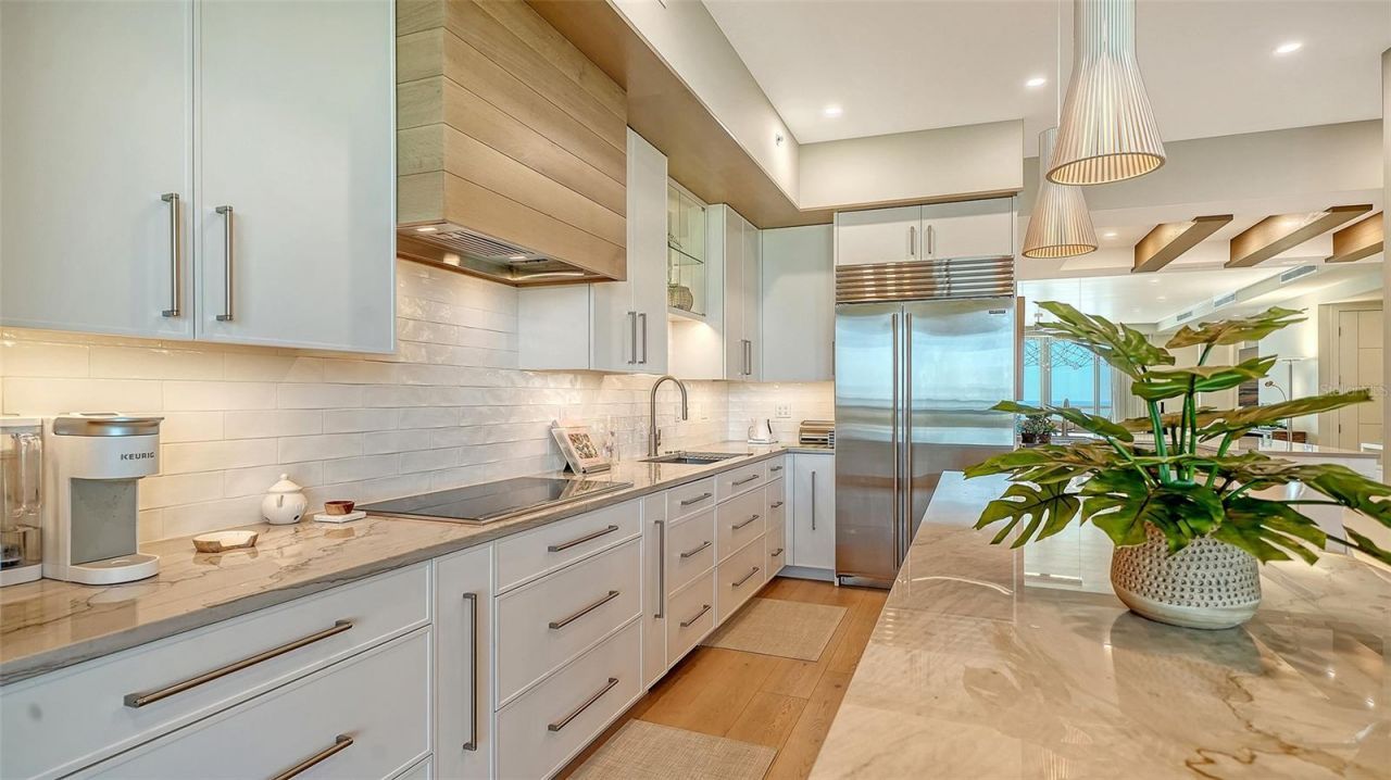 435 L Ambiance Drive, Unit J703, Longboat Key, FL 34228 Photo