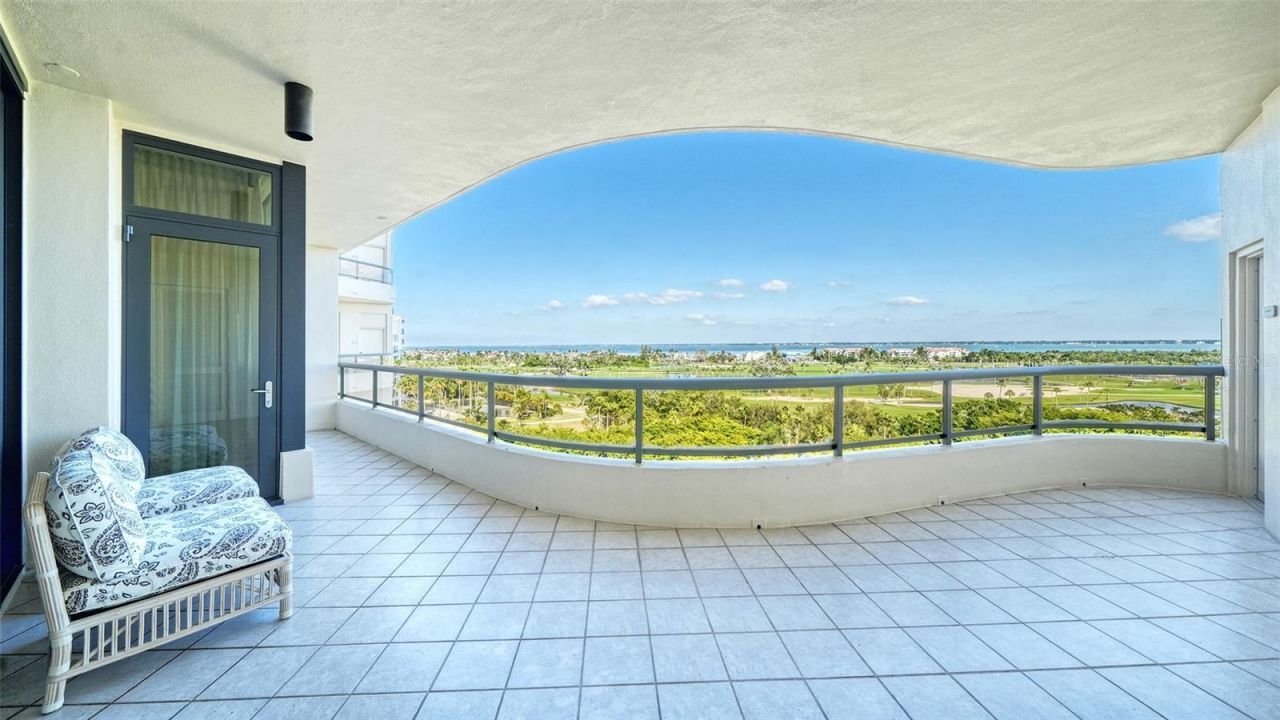 435 L Ambiance Drive, Unit J703, Longboat Key, FL 34228 Photo