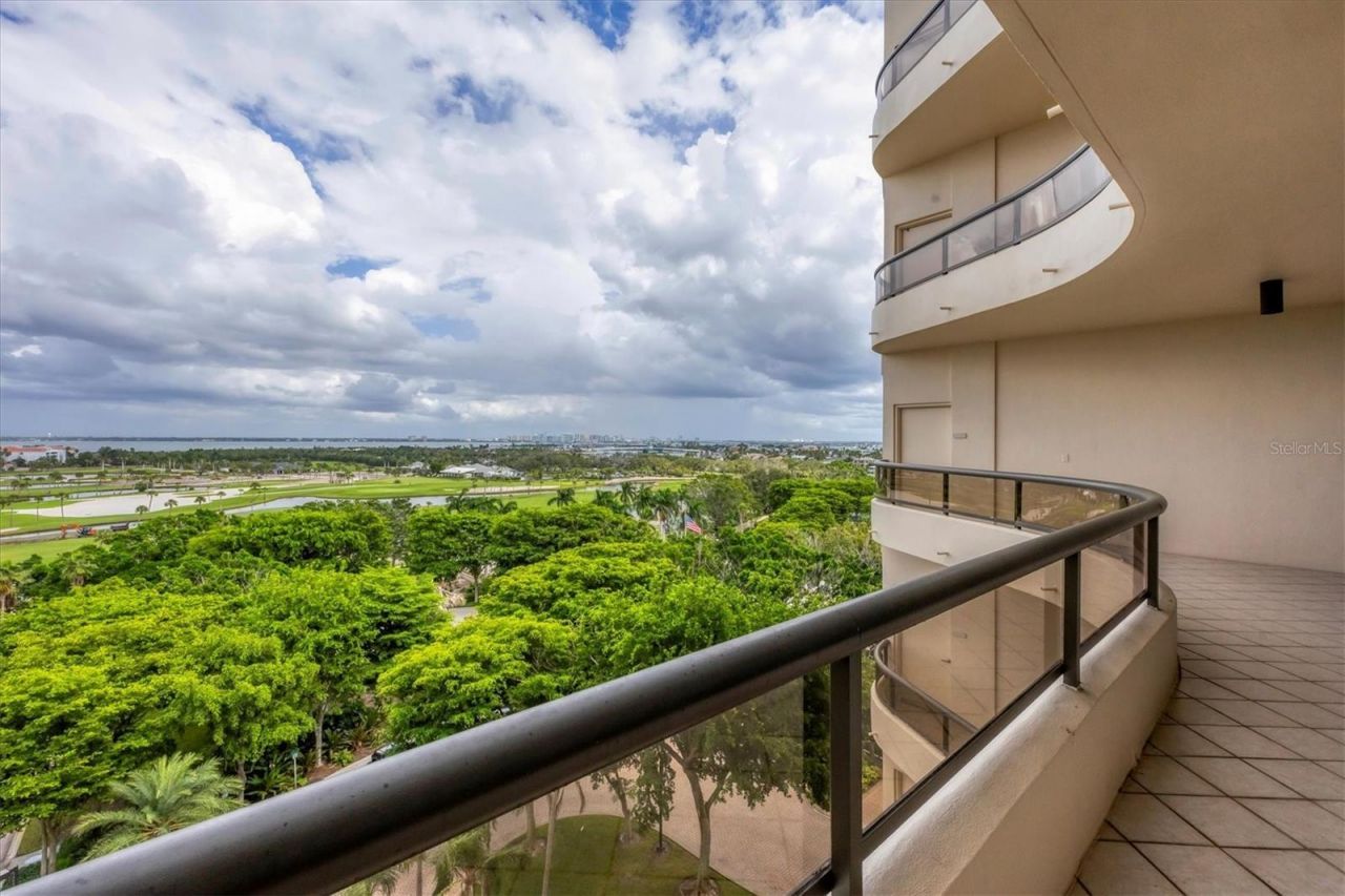 435 L Ambiance Drive, Unit J703, Longboat Key, FL 34228 Photo