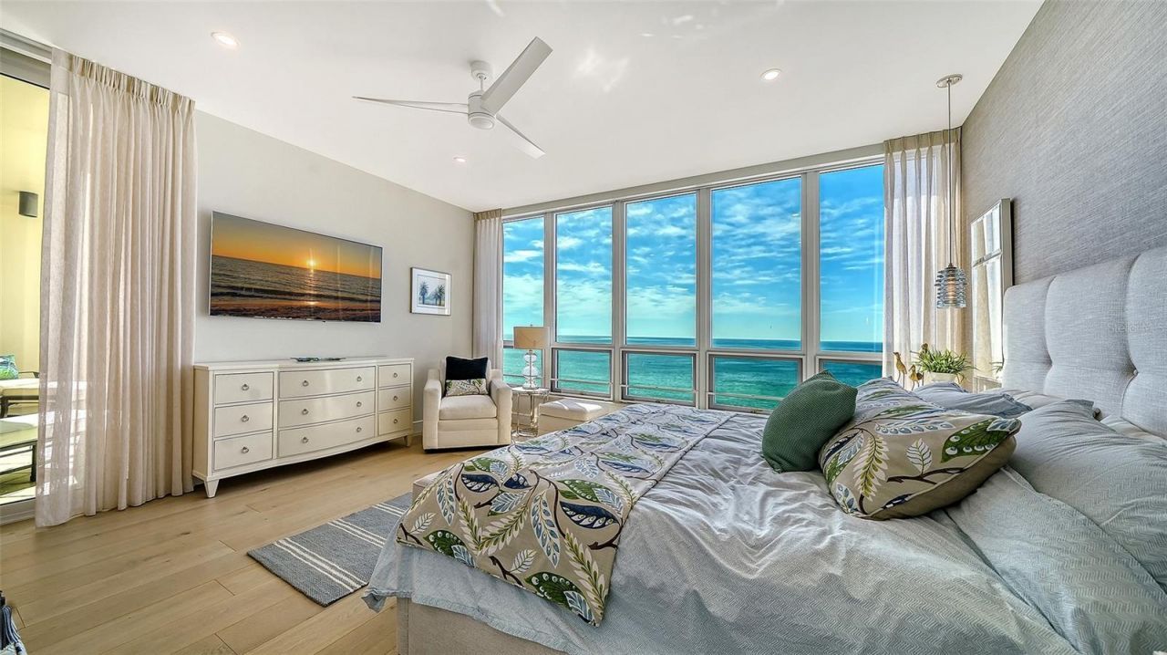 435 L Ambiance Drive, Unit J703, Longboat Key, FL 34228 Photo
