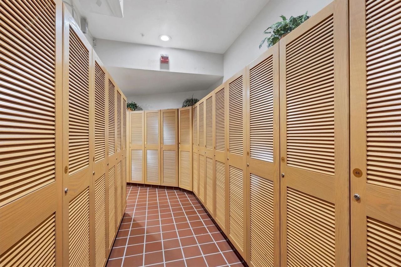 435 L Ambiance Drive, Unit J703, Longboat Key, FL 34228 Photo