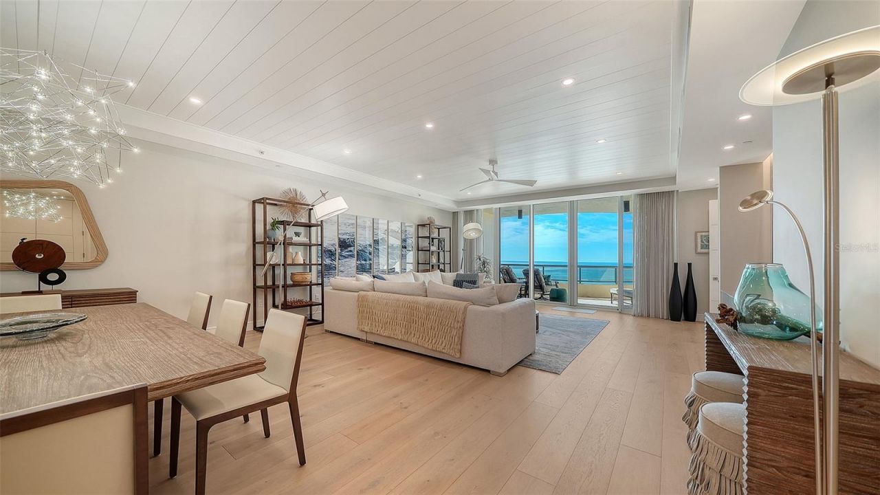 435 L Ambiance Drive, Unit J703, Longboat Key, FL 34228 Photo