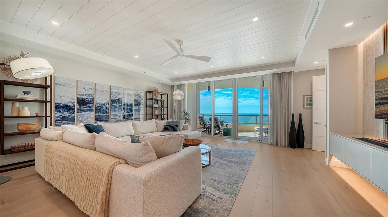 435 L Ambiance Drive, Unit J703, Longboat Key, FL 34228 Photo