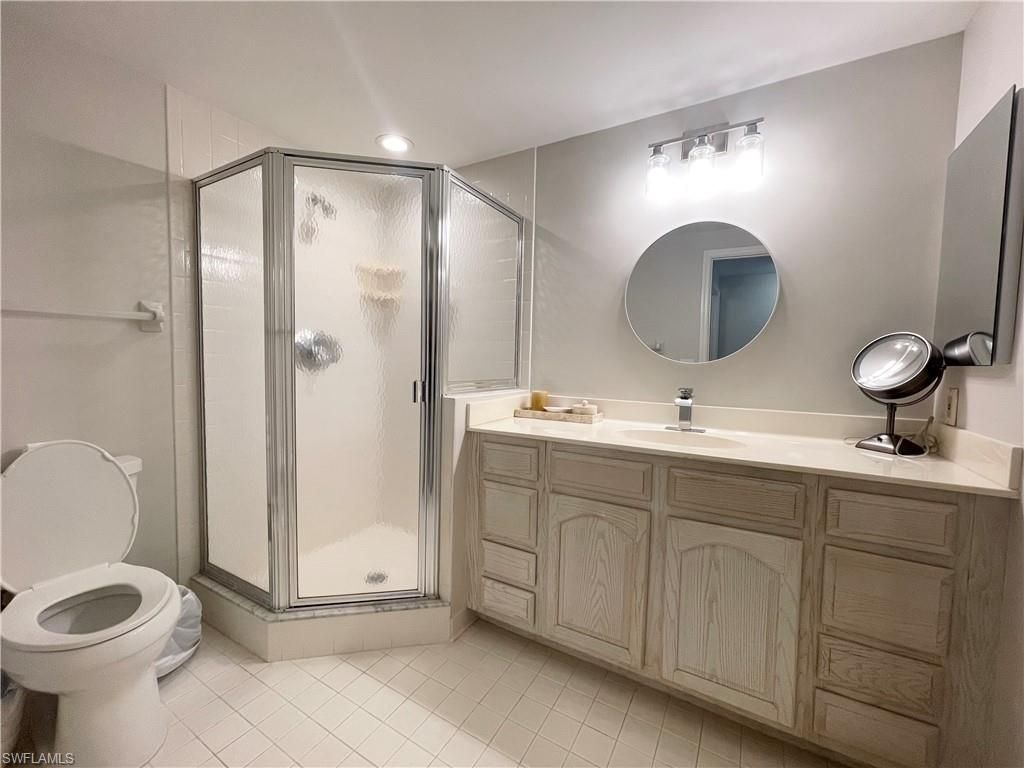 13105 Vanderbilt Dr, Unit 802, Naples, FL 34110 Photo