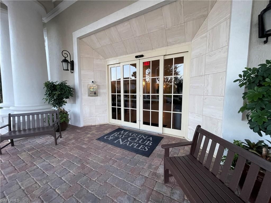 13105 Vanderbilt Dr, Unit 802, Naples, FL 34110 Photo