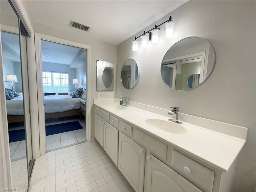 13105 Vanderbilt Dr, Unit 802, Naples, FL 34110 Photo