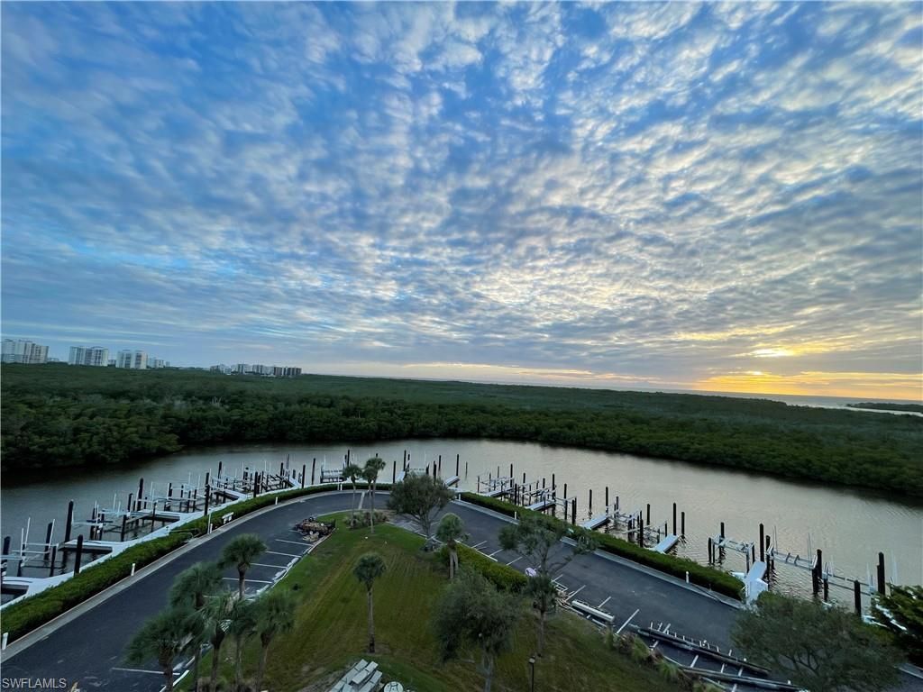 13105 Vanderbilt Dr, Unit 802, Naples, FL 34110 Photo