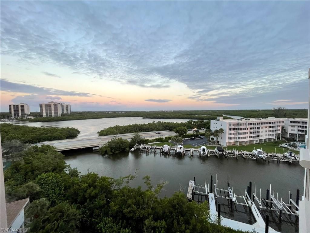 13105 Vanderbilt Dr, Unit 802, Naples, FL 34110 Photo