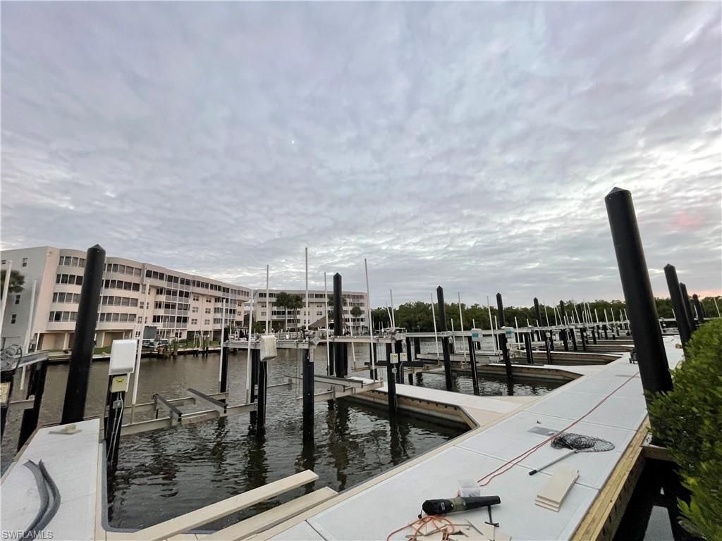 13105 Vanderbilt Dr, Unit 802, Naples, FL 34110 Photo
