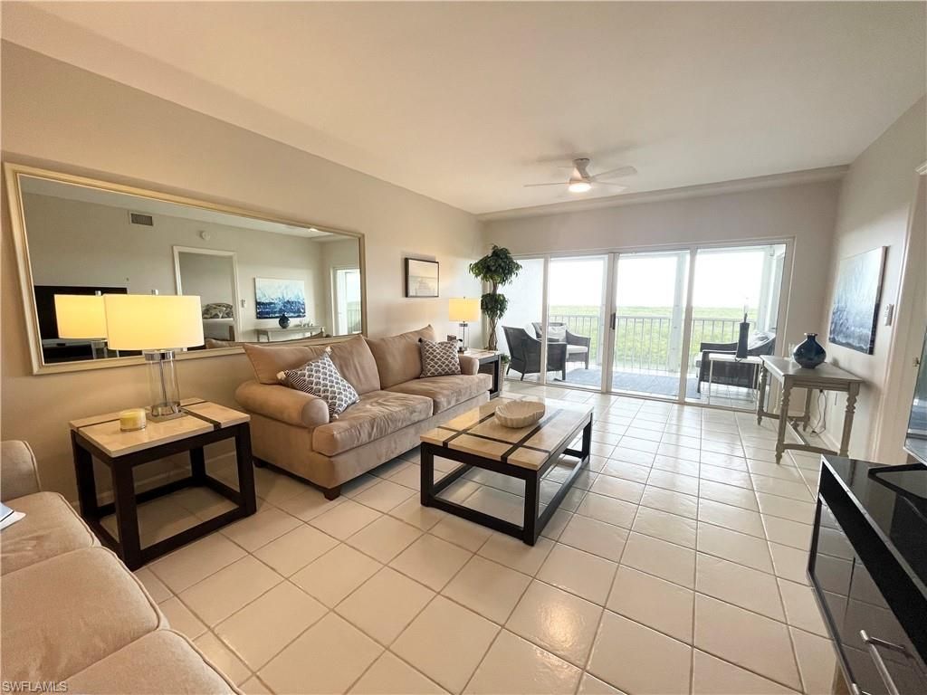 13105 Vanderbilt Dr, Unit 802, Naples, FL 34110 Photo