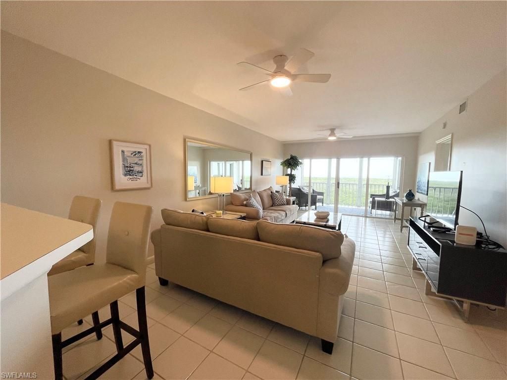 13105 Vanderbilt Dr, Unit 802, Naples, FL 34110 Photo