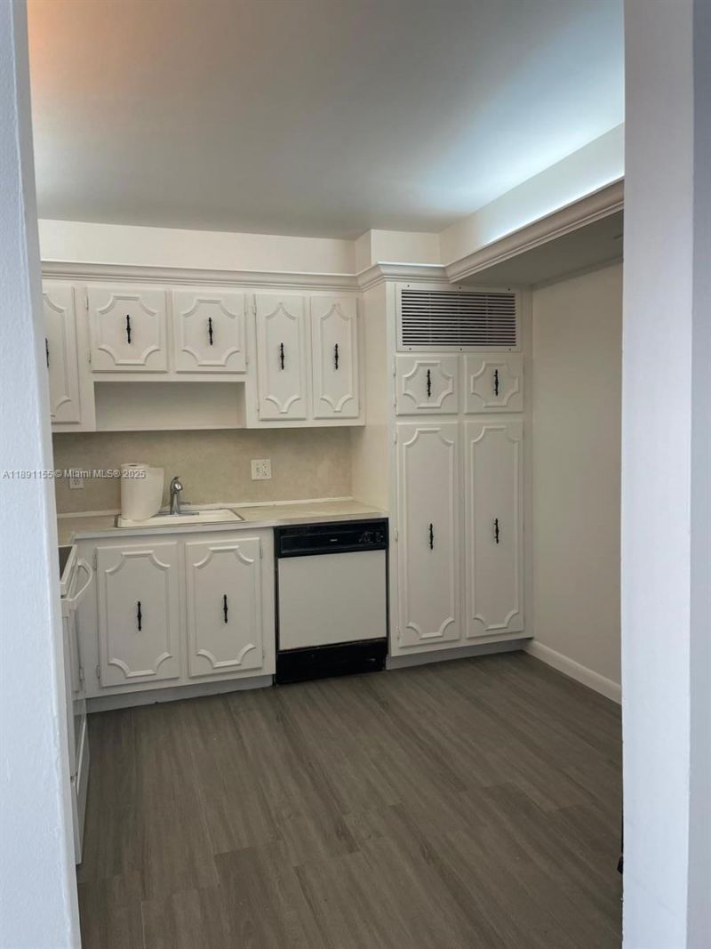 2851 NE 183rd St, Unit 509E, Aventura, FL 33160 Photo