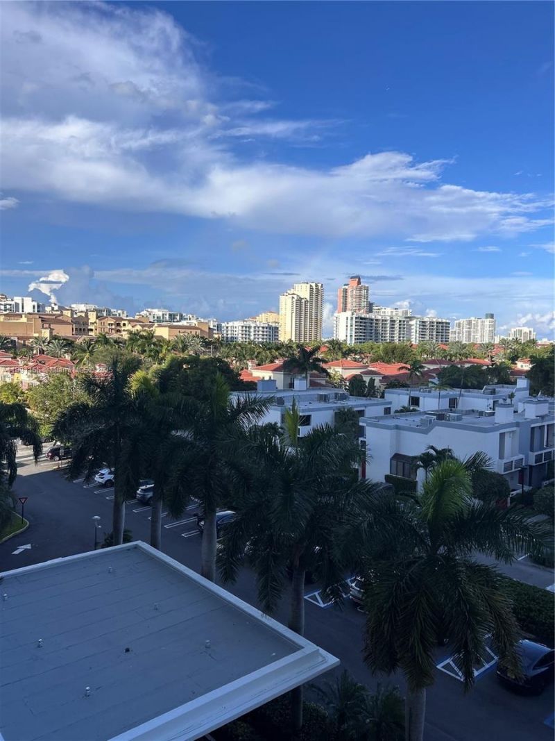 2851 NE 183rd St, Unit 509E, Aventura, FL 33160 Photo