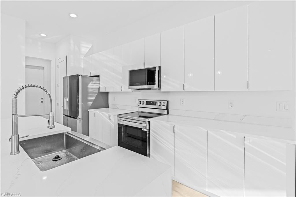 821 NW 37th Pl, Cape Coral, FL 33993 Photo