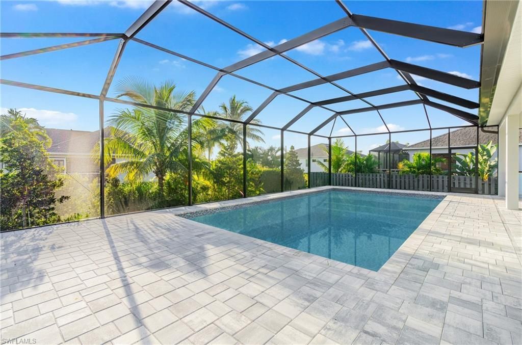 821 NW 37th Pl, Cape Coral, FL 33993 Photo