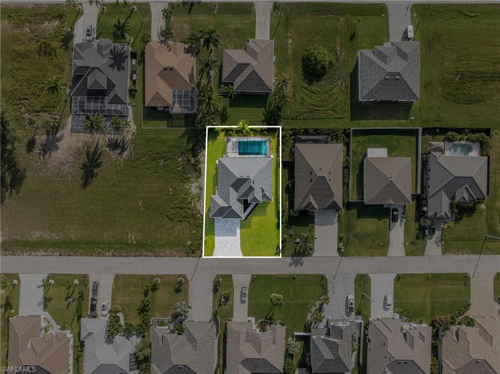 821 NW 37th Pl, Cape Coral, FL 33993 Photo