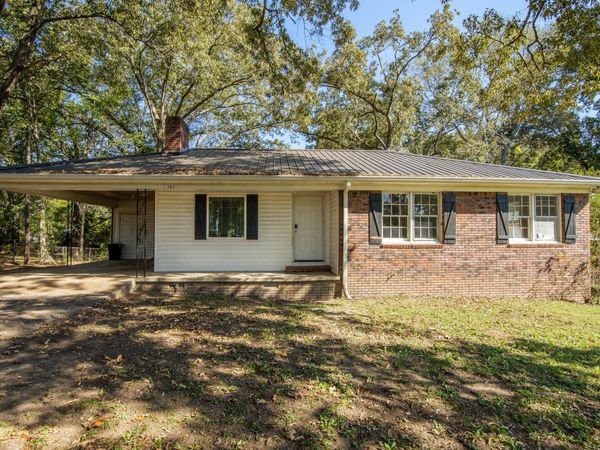 165 PHILLIPS DR, Savannah, TN 38372