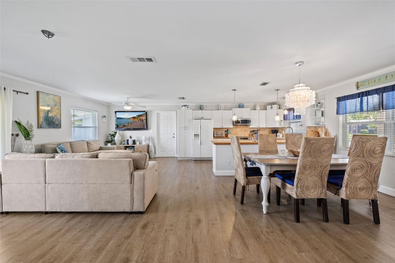 3596 Beach Drive Se, Saint Petersburg, FL 33705 Photo