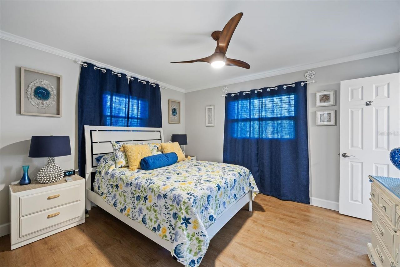 3596 Beach Drive Se, Saint Petersburg, FL 33705 Photo