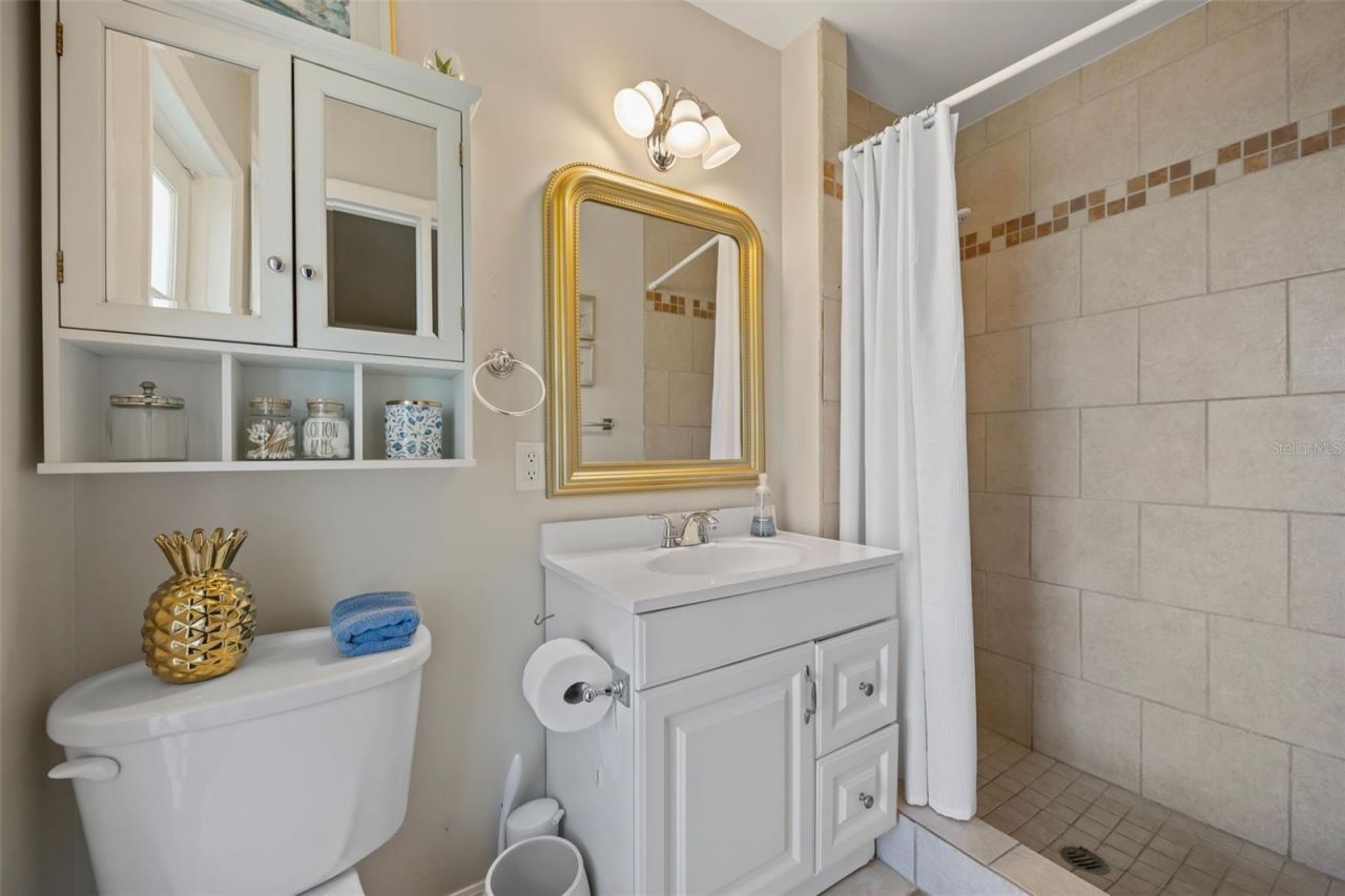 3596 Beach Drive Se, Saint Petersburg, FL 33705 Photo