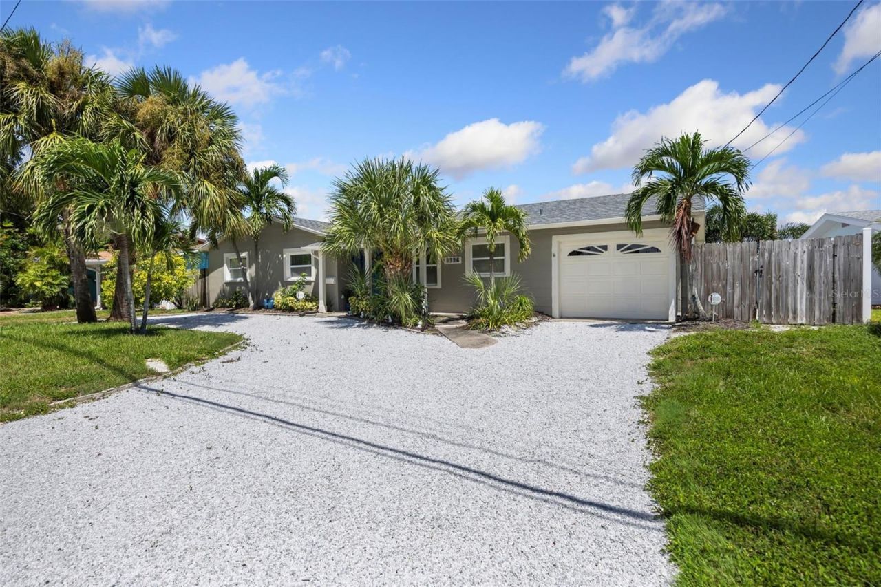 3596 Beach Drive Se, Saint Petersburg, FL 33705 Photo