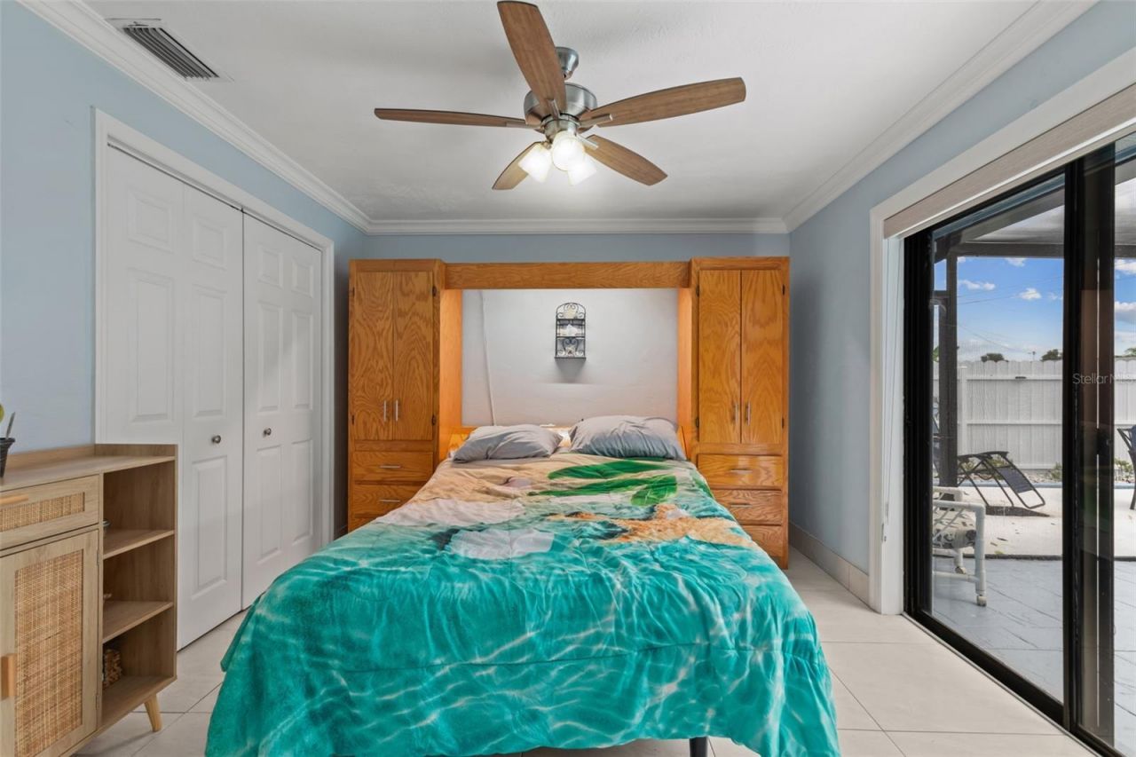 2705 SE 18th Place, Cape Coral, FL 33904 Photo