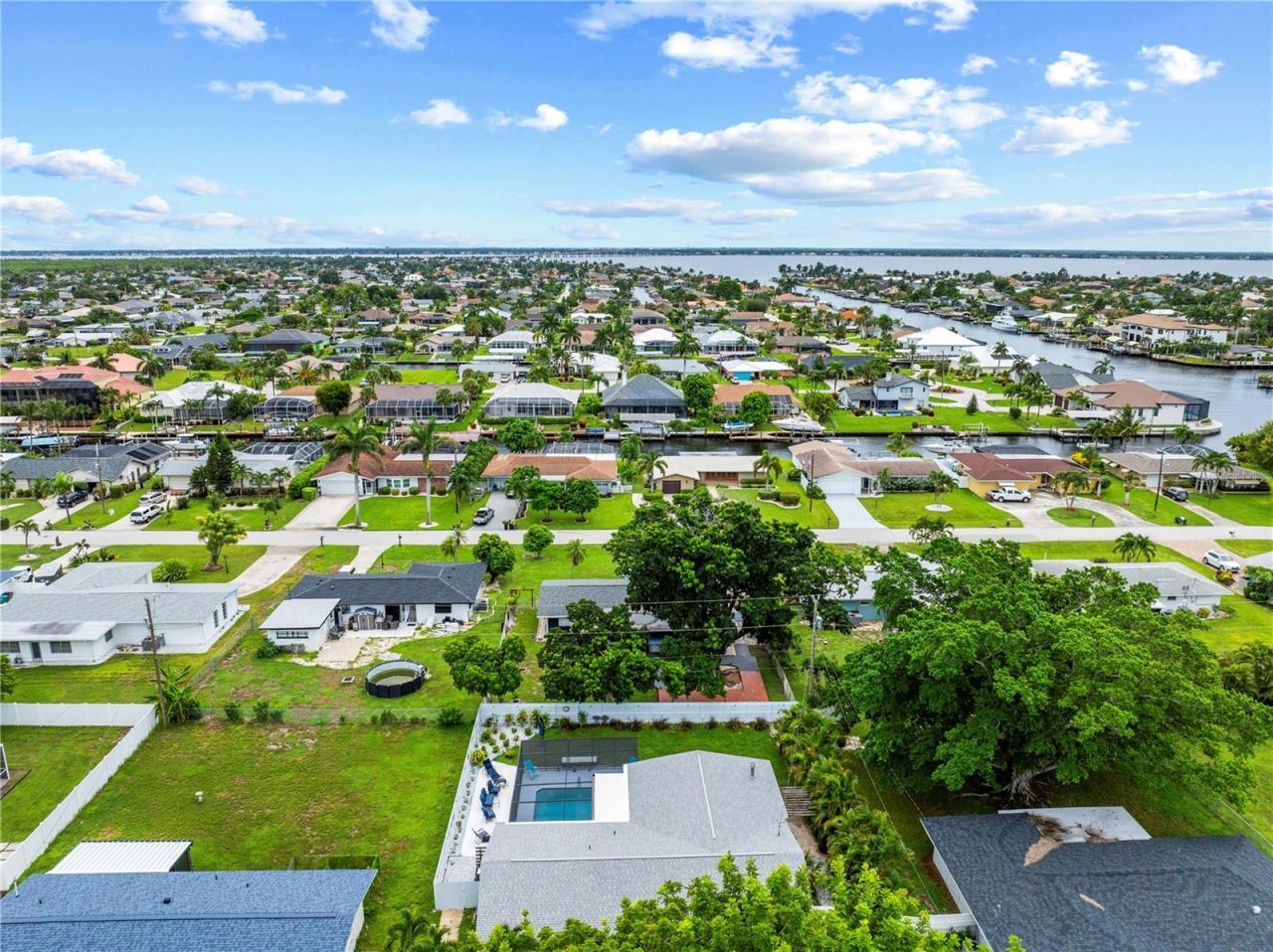 2705 SE 18th Place, Cape Coral, FL 33904 Photo