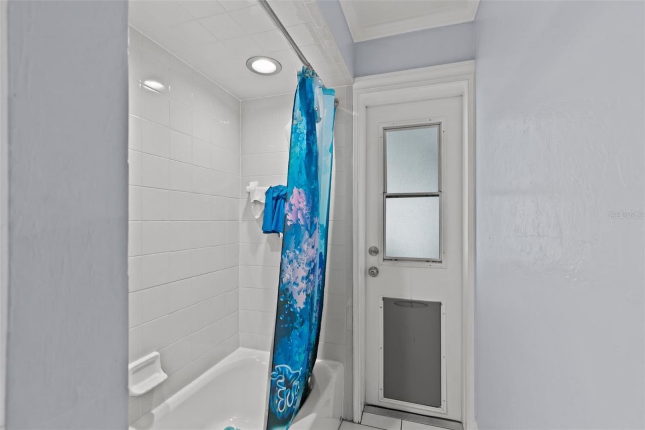 2705 SE 18th Place, Cape Coral, FL 33904 Photo