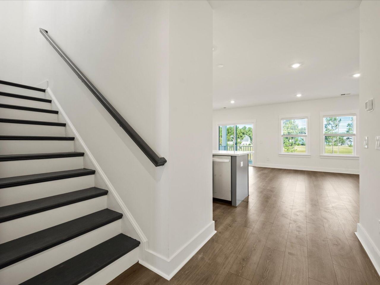 432 Radiant Blue Way Photo 19