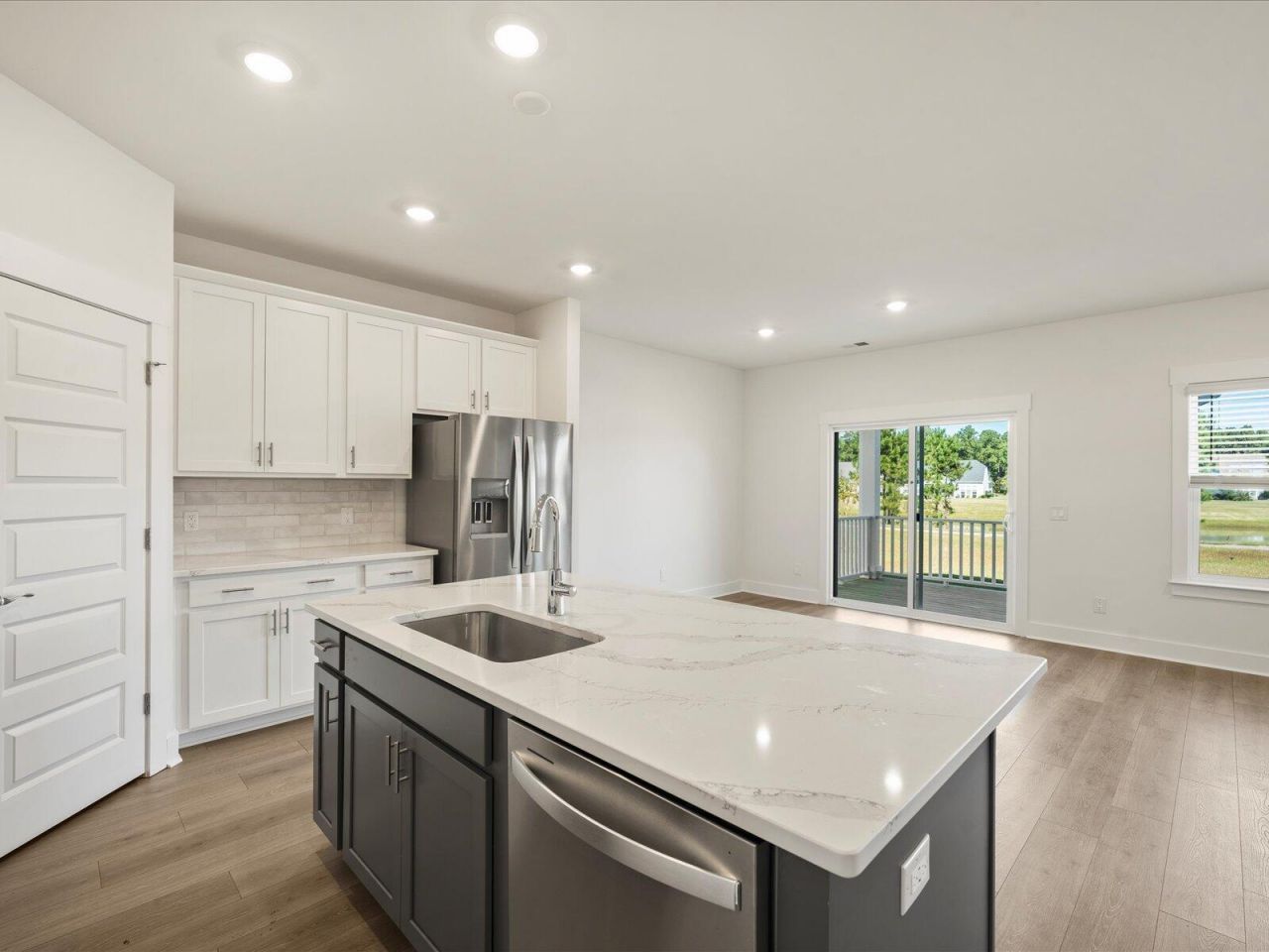 432 Radiant Blue Way Photo 21