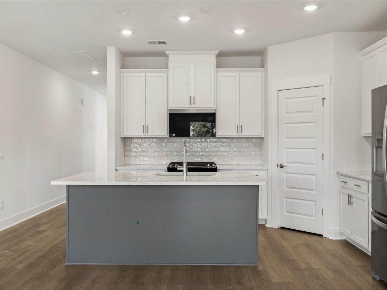 432 Radiant Blue Way Photo 28