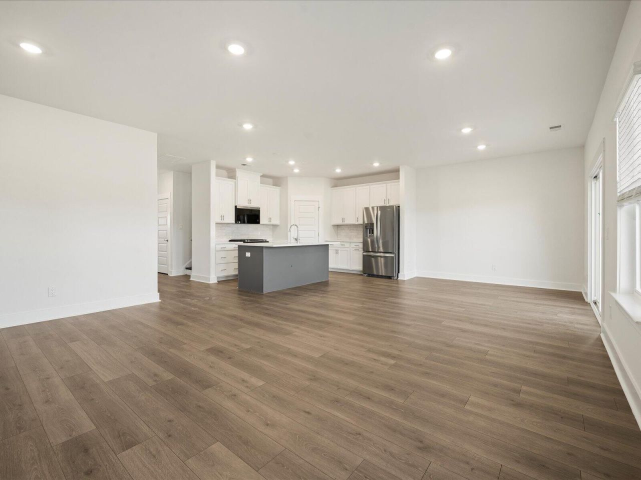 432 Radiant Blue Way Photo 32