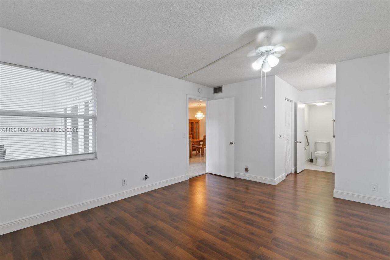 1251 SW 125th Ave, Unit 211T, Pembroke Pines, FL 33027 Photo