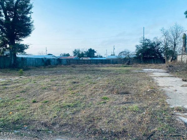 2604 W 20th Street, Panama City, FL 32405