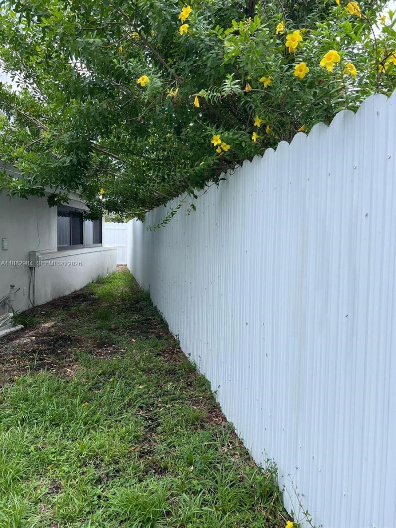 1161 NW 15th St, Fort Lauderdale, FL 33311 Photo