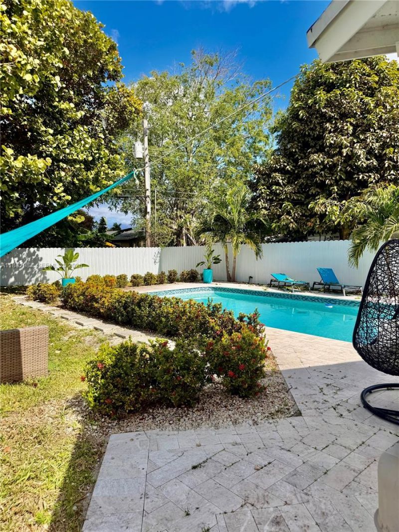 1161 NW 15th St, Fort Lauderdale, FL 33311 Photo