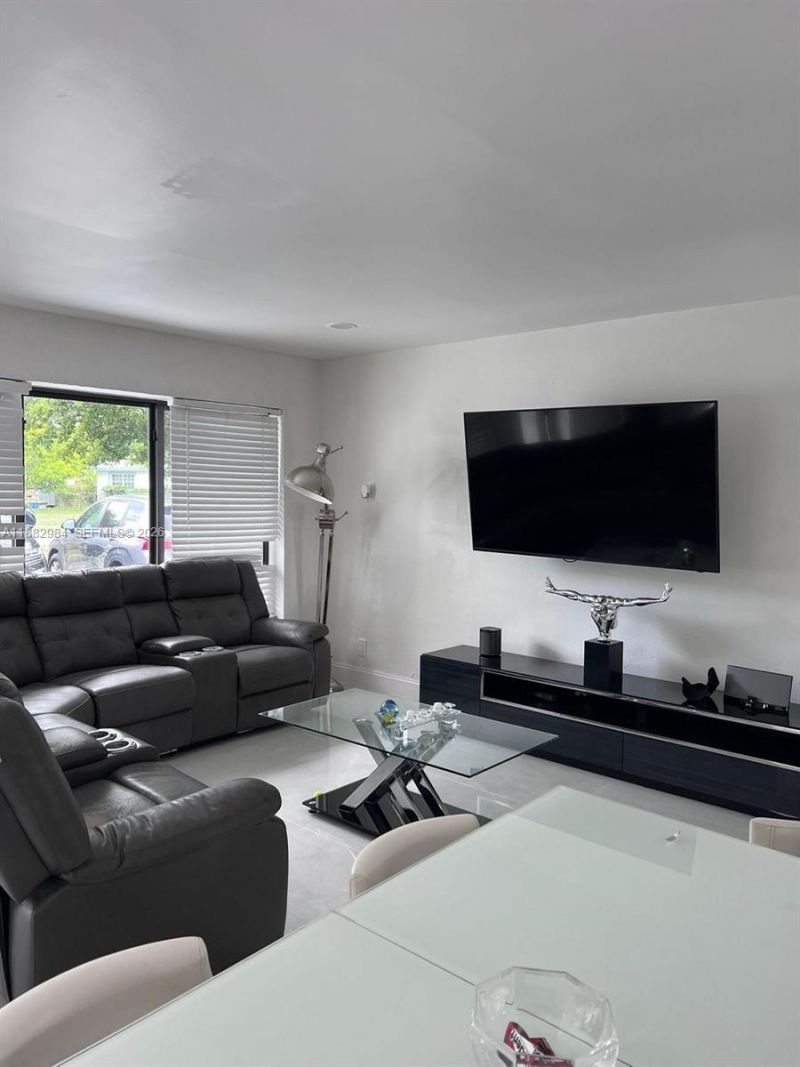 1161 NW 15th St, Fort Lauderdale, FL 33311 Photo