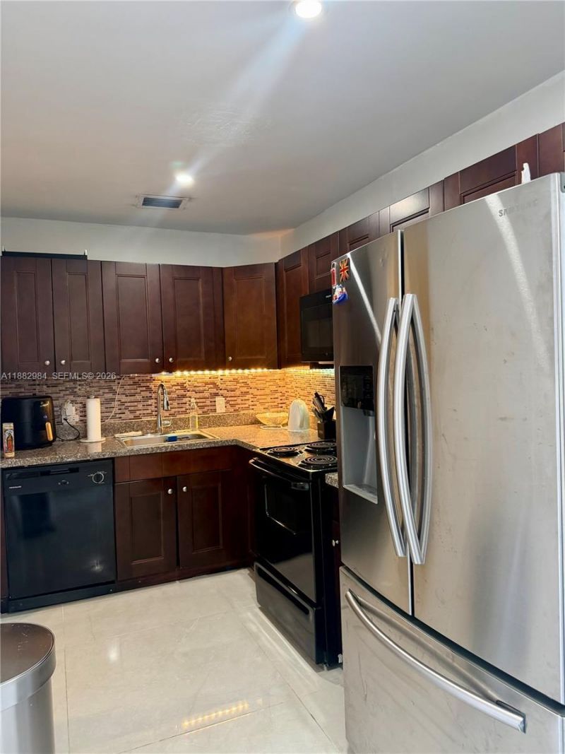 1161 NW 15th St, Fort Lauderdale, FL 33311 Photo